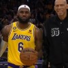 詹姆斯成为NBA历史得分王 贾巴尔亲临见证奇迹