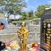 首位华裔奥斯卡影后杨紫琼携小金人宴请香港电影人 周润发甄子丹等到场