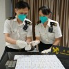 海关再截获肚子上绑306片CPU的水客老哥 紧张到不会走路