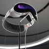 苹果亲民版Vision Pro细节公开：内嵌iPhone充当屏幕