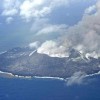 日本一火山喷发：灰色烟柱高达1500米