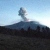 印尼伊布火山发生喷发 火山灰柱达1000米