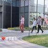 网友晒姚明女儿近照 13岁身高快追上妈妈了