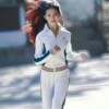 刘亦菲17岁跑步旧照曝光引网友感叹：青春灵动 发丝都在闪光