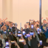 苹果上海静安Apple Store开业 库克亲自揭幕