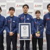 日本三菱电机仅用0.305秒高速还原魔方 刷新吉尼斯世界纪录