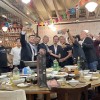 黄仁勋台北宴请行业大佬：总身价1.5万亿 人均消费不到100元