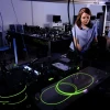 研究人员使用空间光调制来创建针状激光束 在硅片内部进行3D结构制造