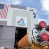 NASA 阿耳特弥斯 II SLS 火箭核心级抵达组装现场