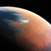 追踪火星上的水：从冰盖到隐藏的海洋以及对生命的探索