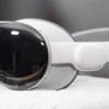 苹果正在考虑未来 Apple Vision Pro 硬件的多种发展方向