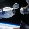 SpaceX“龙飞船”成功与国际太空站对接