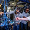 科学家利用锶原子间的量子纠缠实现前所未有的原子钟精度
