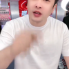 网红辛巴直播怒怼叶柯：你有什么资格评价伍佰?