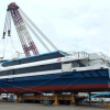 碳纤维高速客船“新明珠3”号下水 可在8级风况航行