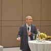 钟睒睒：平台依靠搞对立打造反面角色获得流量 骂我的人也是受害者