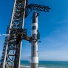 SpaceX终于将星际飞船第六次测试飞行所用的助推器部件沉入水中