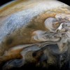 天体巨人：窥探木星的卫星和风暴王国