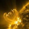 NASA发现太阳会在发生大规模耀斑之前发出
