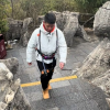 湖北一景区投放“机器腿” 80岁老太也能爬山了