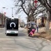 菜鸟无人快递车惊现农村 已在全国多地应用