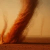 NASA“毅力号”火星车捕捉到罕见的火星尘卷风碰撞的惊人细节