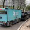 两天两起事故 无人快递车公司回应追尾汽车：非自动驾驶撞车