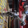 亚马逊展示人工智能机器人世界里新的人类工作岗位