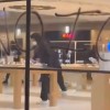 洛杉矶Apple Store在反ICE抗议活动中遭到抢劫