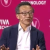 蔡崇信：看到与DeepSeek差距后 阿里员工春节期间加班加点追赶