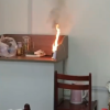 罗马仕充电宝非召回款又自燃 在学校图书馆突然爆炸