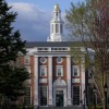 美法官批准哈佛大学暂时继续接受国际学生