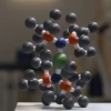 新分子可制造邮票大小、存储量增加100倍的驱动器